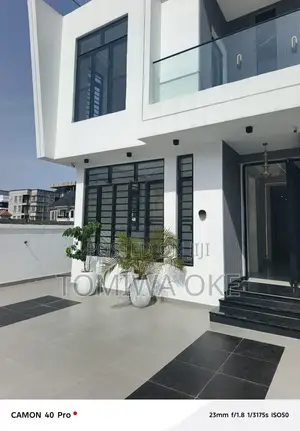 5bdrm Duplex in Ologolo for rent