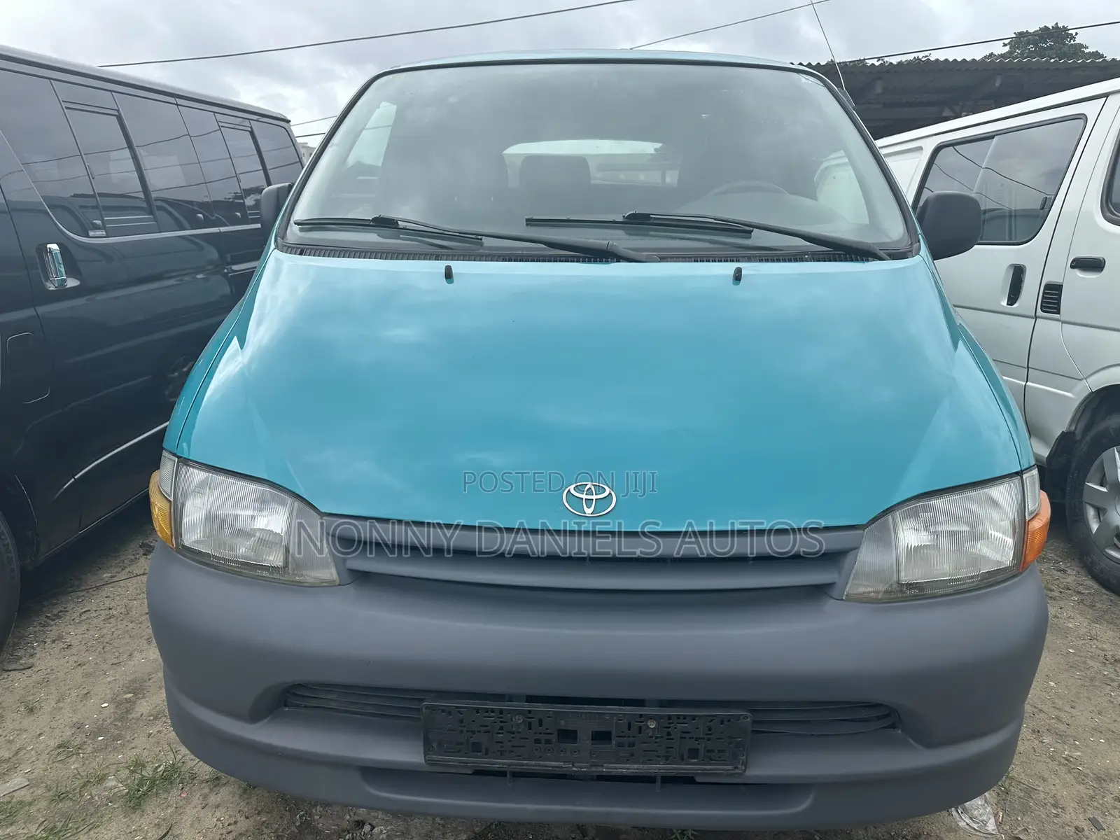 Toyota HiAce 2006 Green