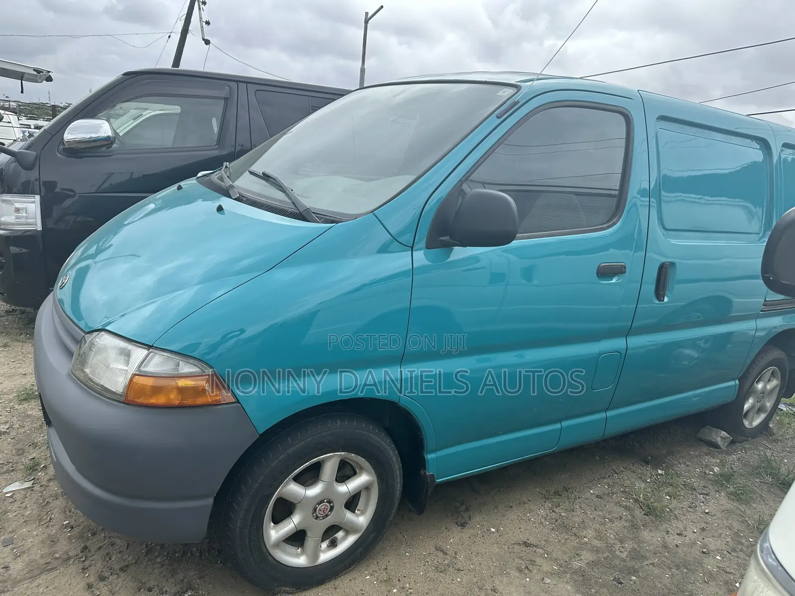 Toyota HiAce 2006 Green