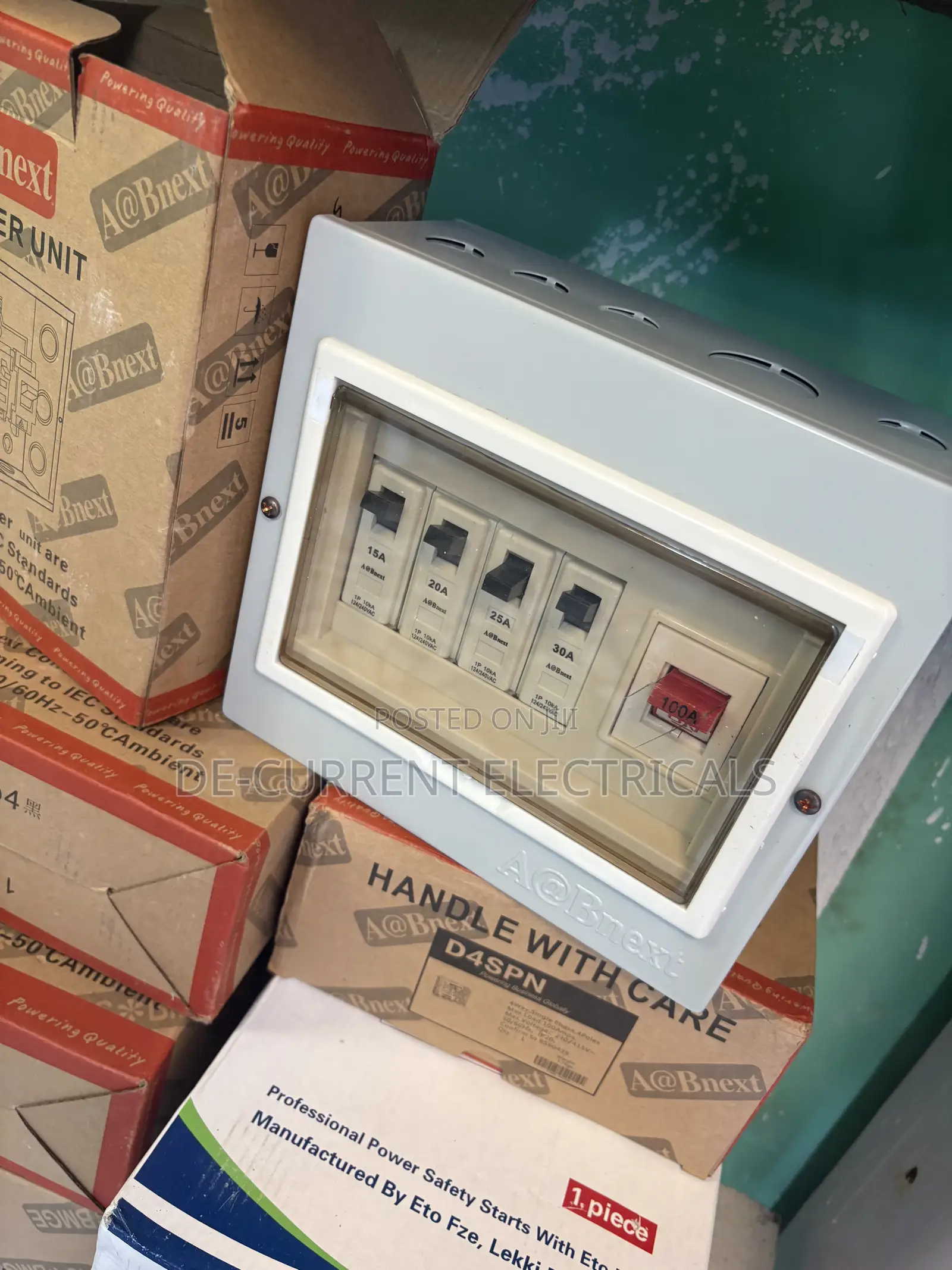 D4 Distribution Board Singl Face Irone Base