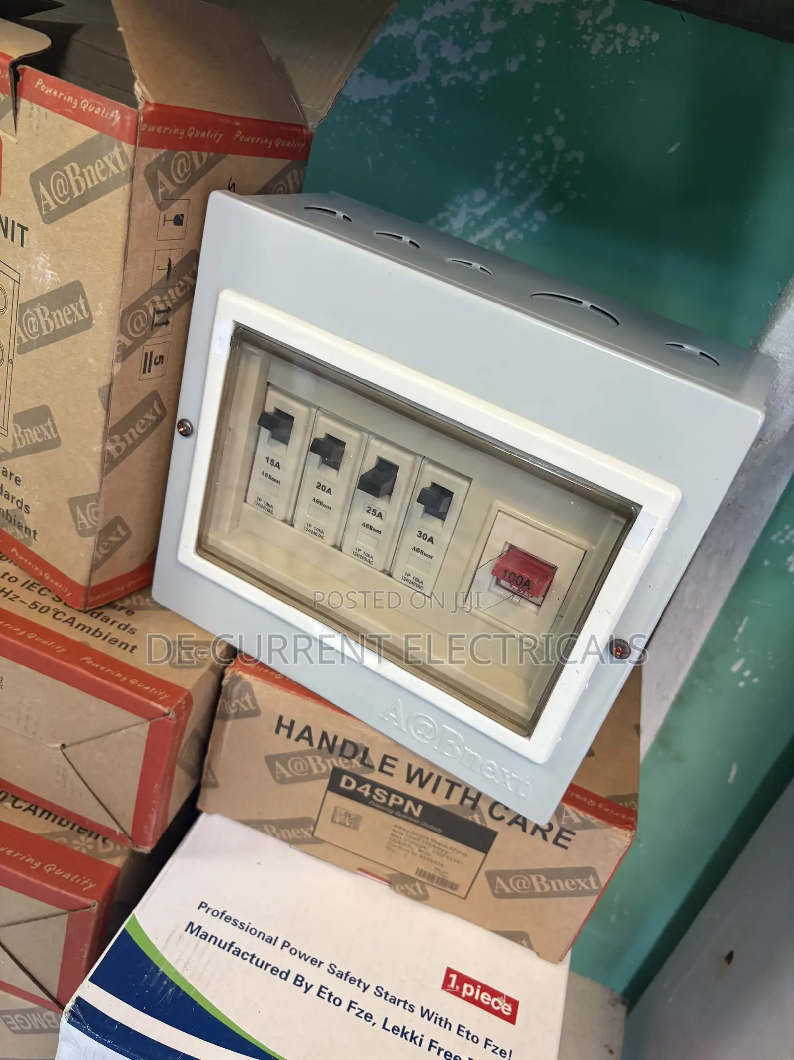 D4 Distribution Board Singl Face Irone Base