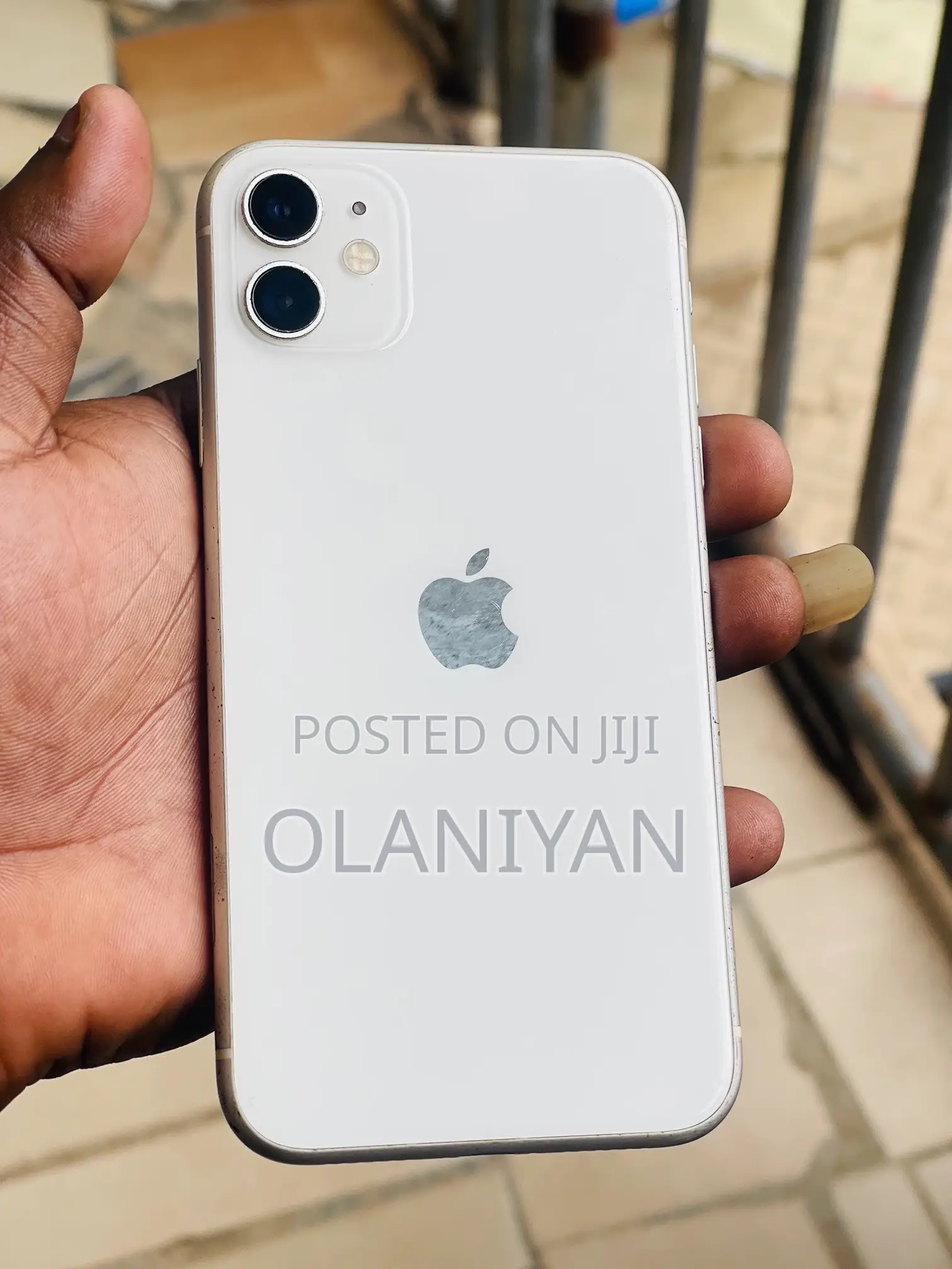 Apple iPhone 11 64 GB White