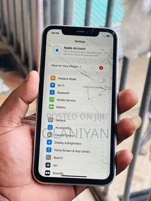 Apple iPhone 11 64 GB White