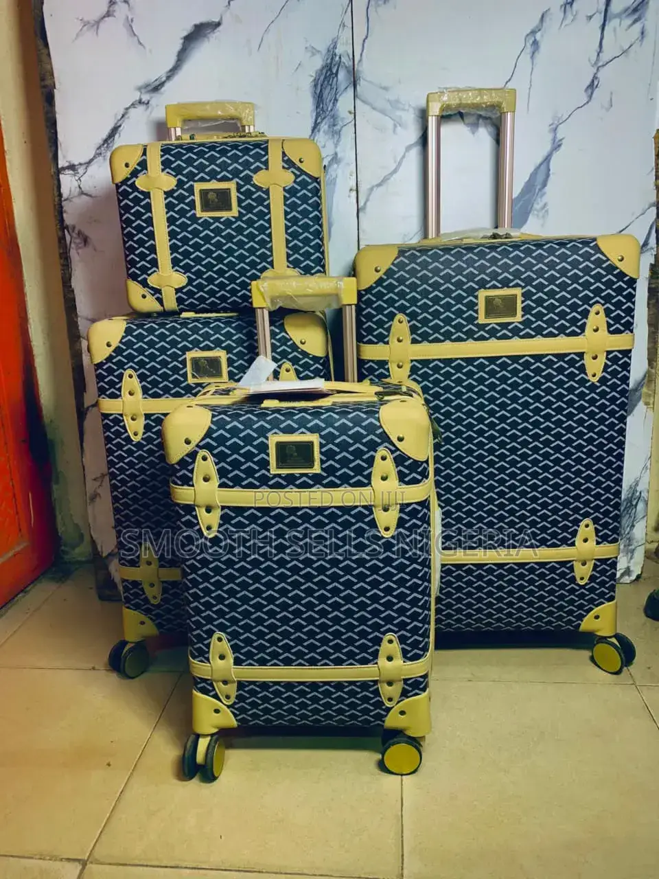 Traveling Bags/ Luggages