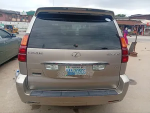 Lexus GX 470 2004 Gold