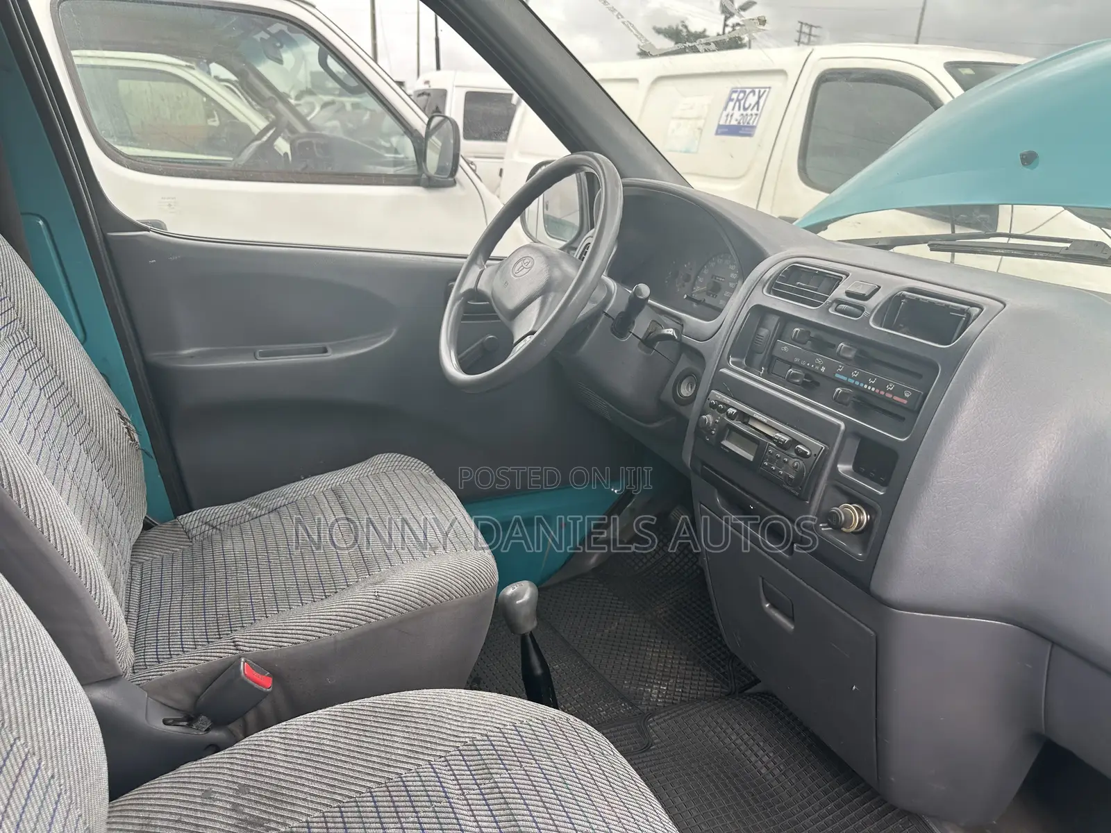 Toyota HiAce 2006 Green