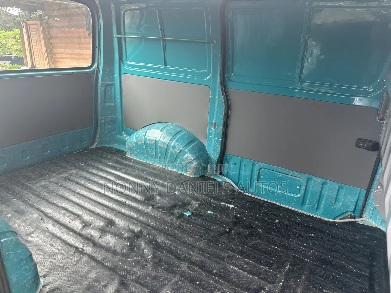Toyota HiAce 2006 Green