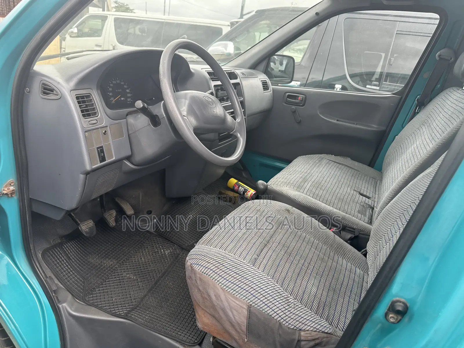 Toyota HiAce 2006 Green