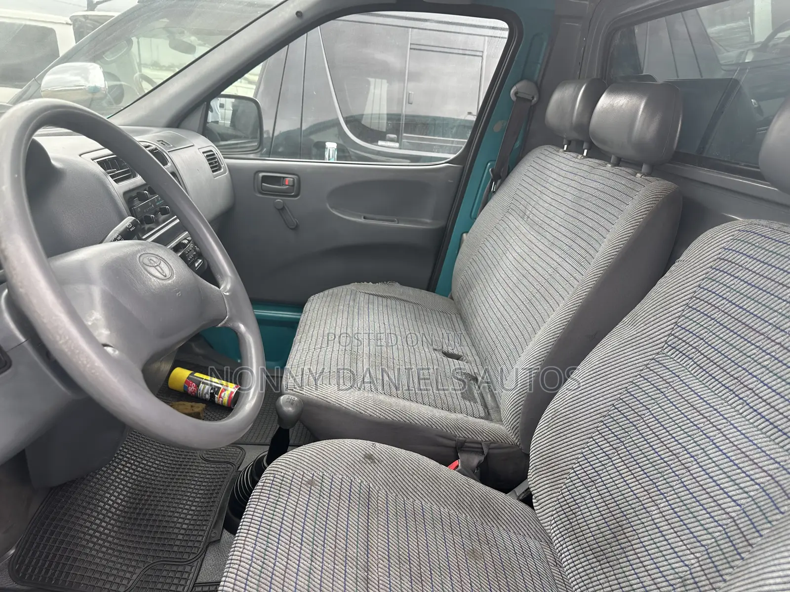 Toyota HiAce 2006 Green