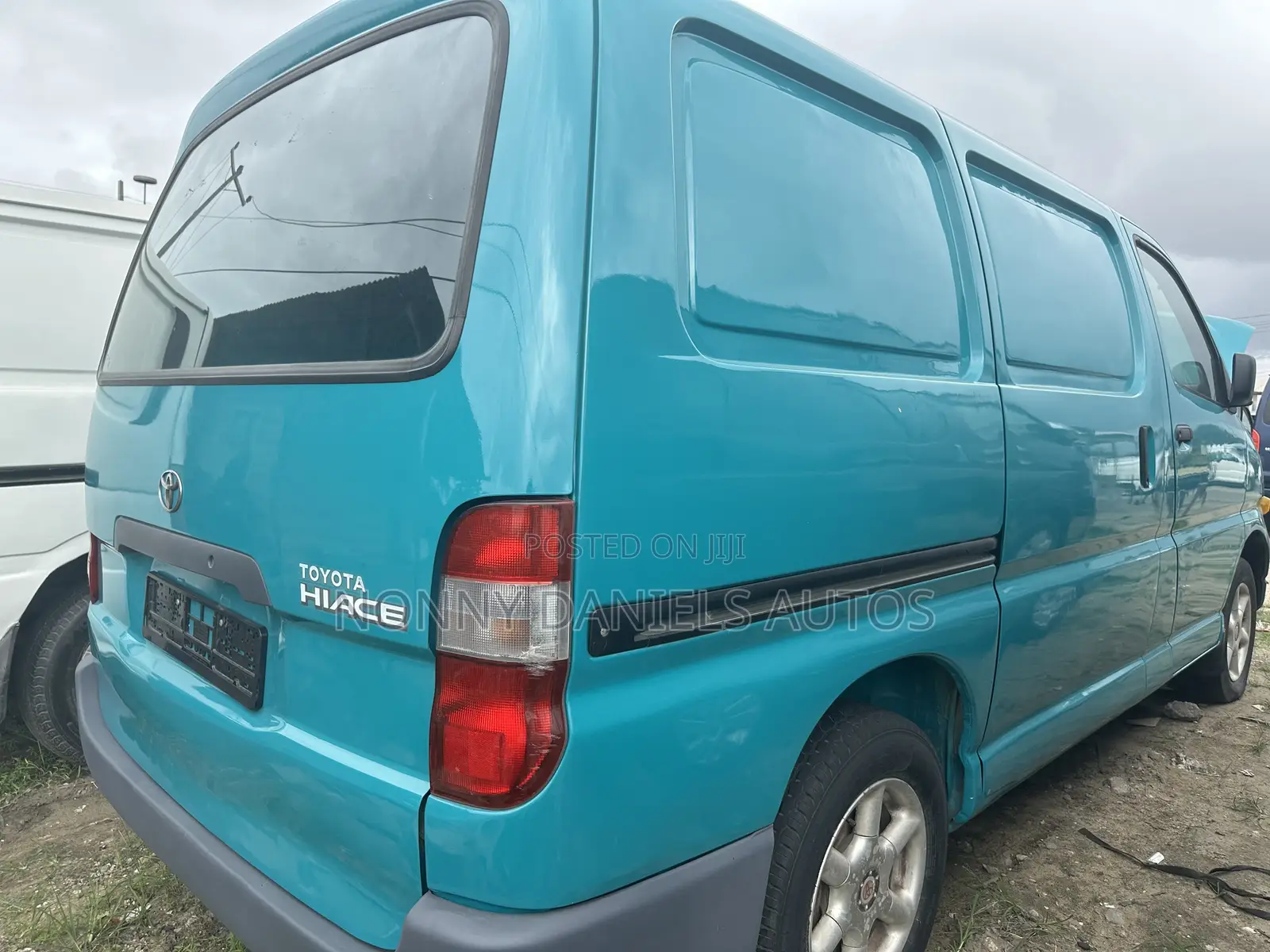 Toyota HiAce 2006 Green