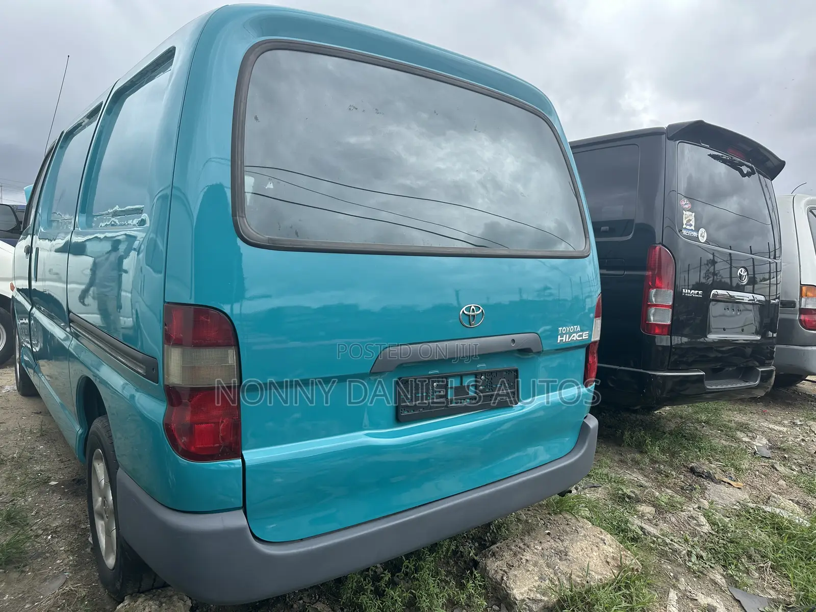 Toyota HiAce 2006 Green