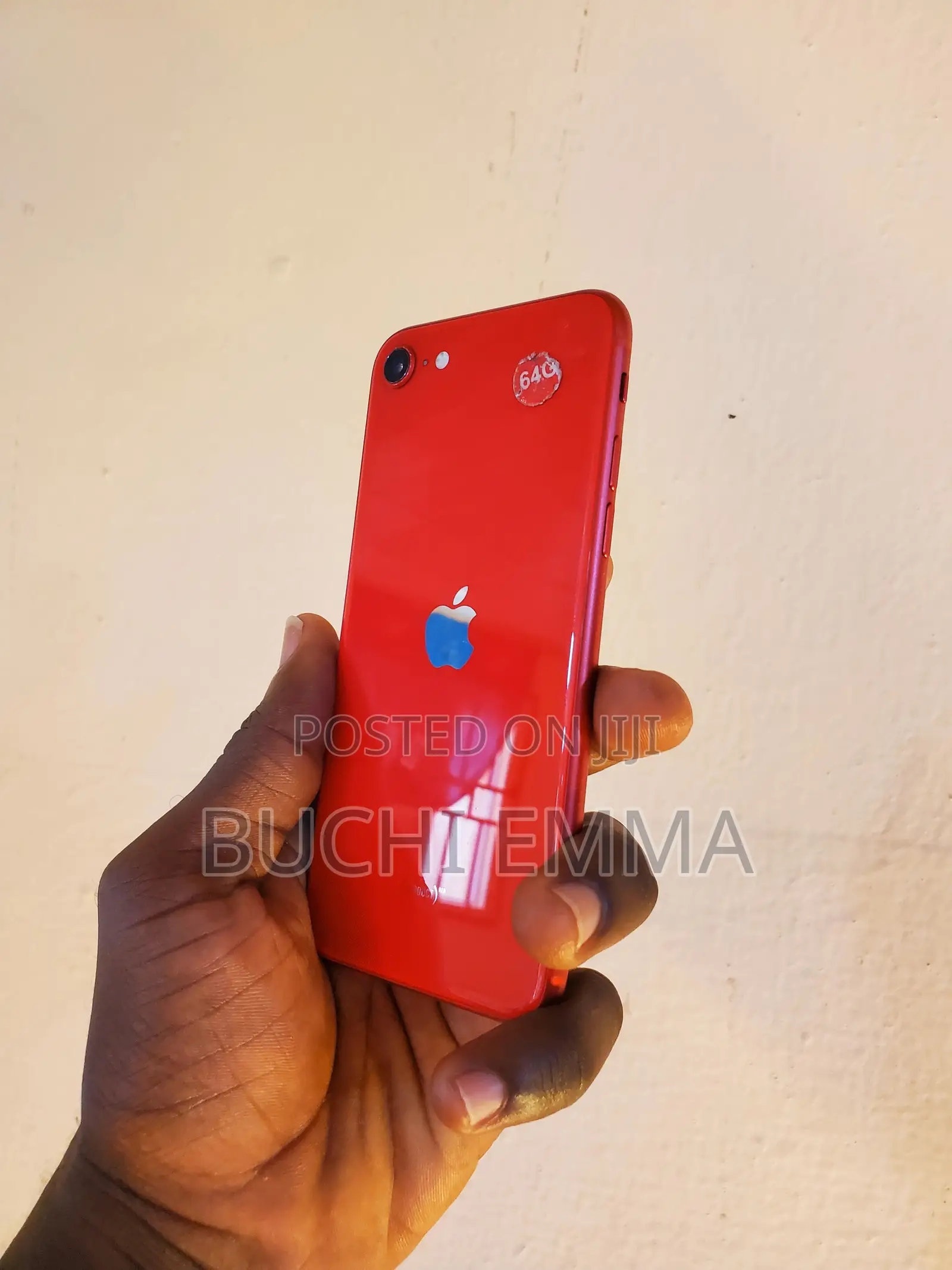 Apple iPhone SE (2020) 64 GB Red