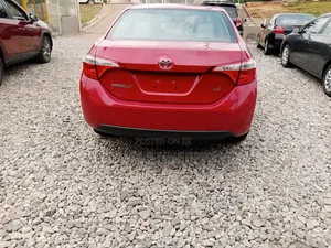 Toyota Corolla LE 4dr Sedan (1.8L 4cyl CVT) 2016 Red