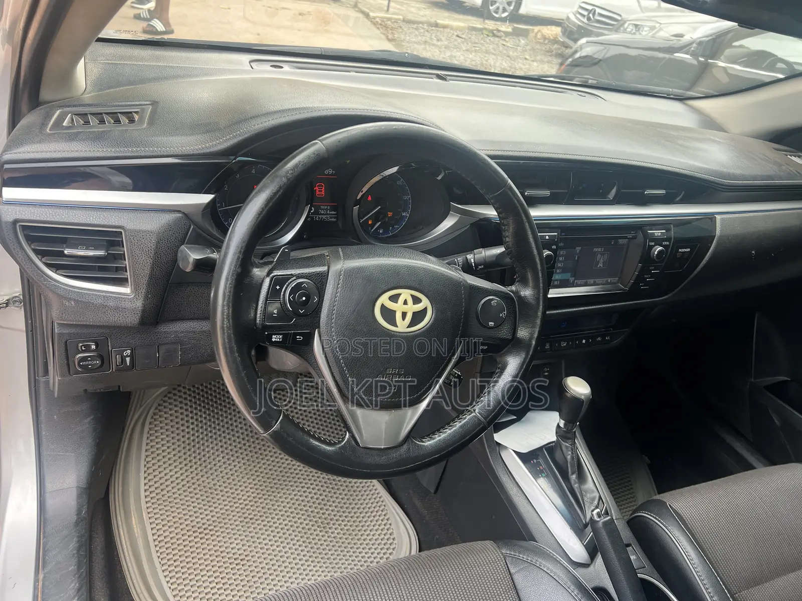 Toyota Corolla 2015 Silver