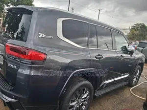 Toyota Land Cruiser 2021 Gray