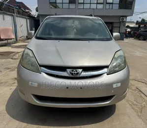 Toyota Sienna XLE Limited AWD 2006 Silver