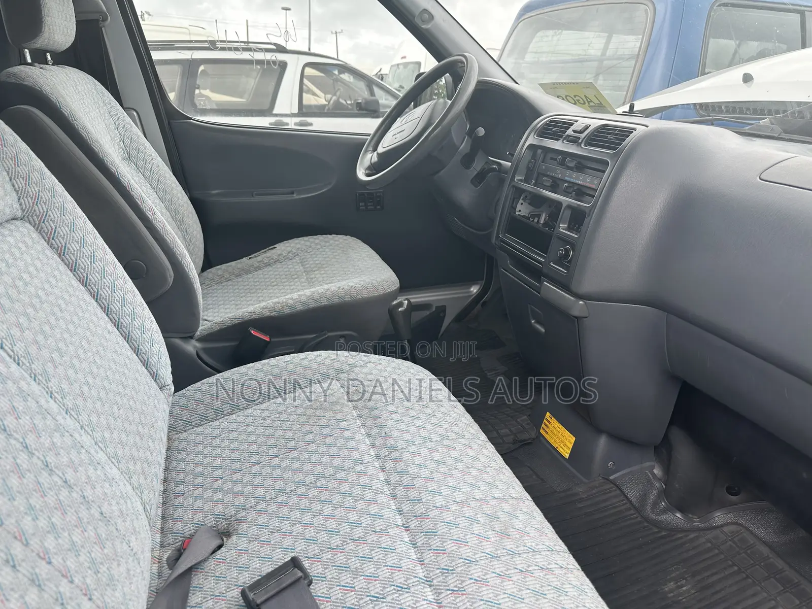 Toyota HiAce 2006 Silver
