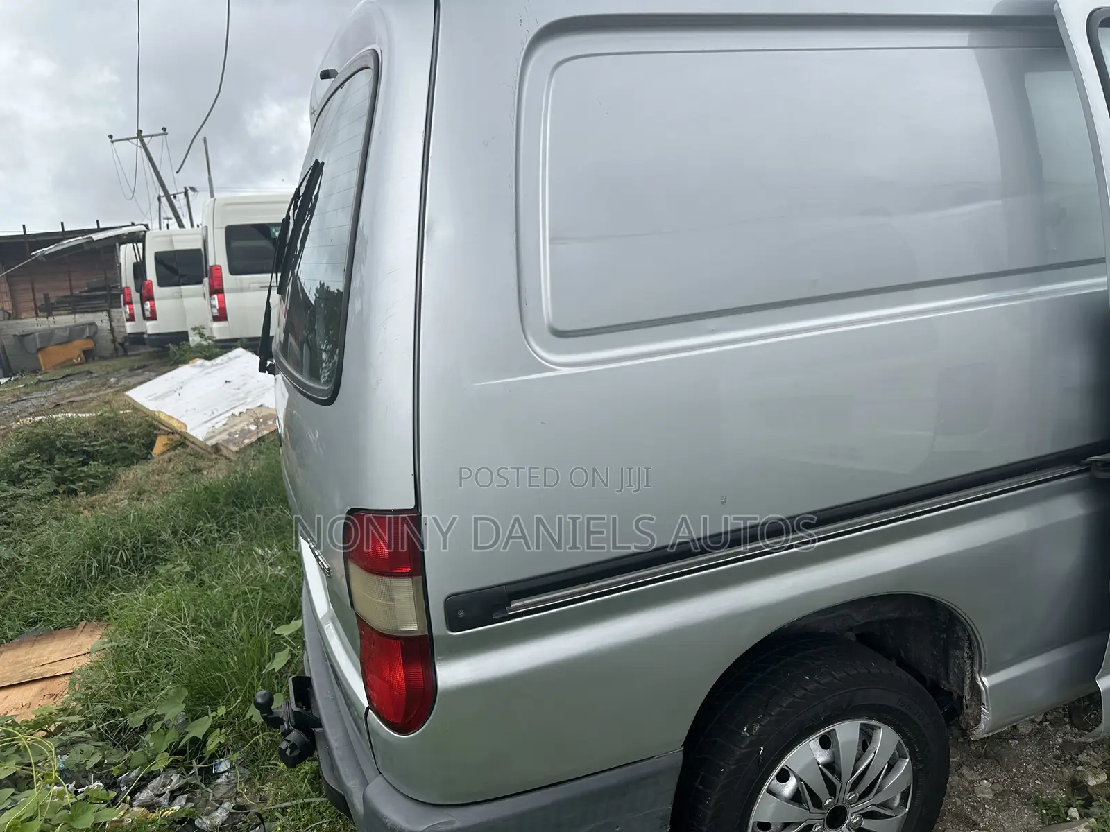 Toyota HiAce 2006 Silver