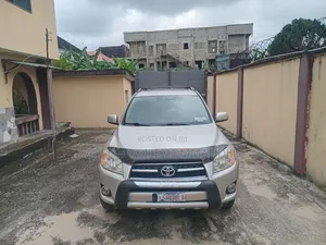 Toyota RAV4 2008 Silver
