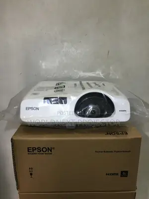 Epson EB-535W: Big-Screen Impact From a Short Throw Distance