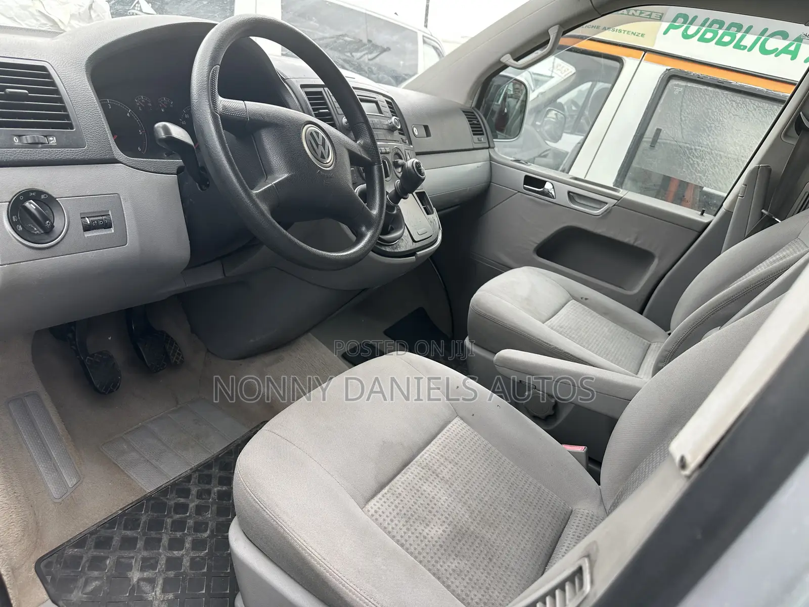 Volkswagen Transporter 2015 Silver