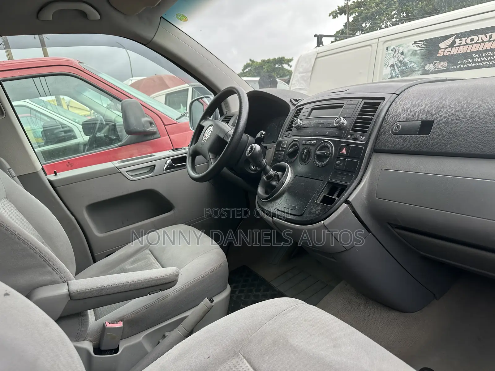 Volkswagen Transporter 2015 Silver