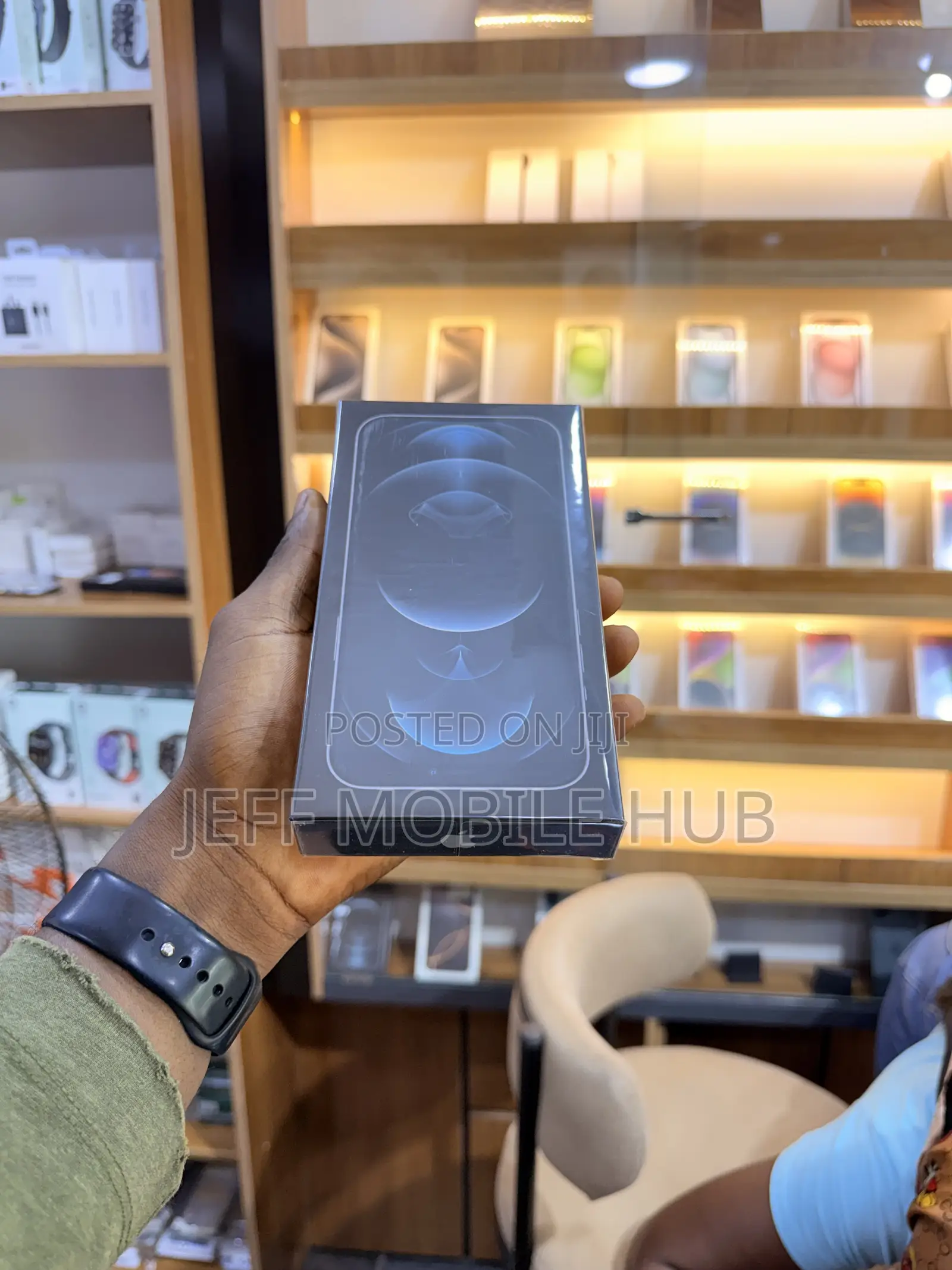 New Apple iPhone 12 Pro Max 128 GB Silver