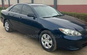 Toyota Camry 2004 Blue