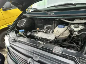 Volkswagen Transporter 2006 Green