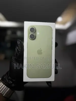 New Apple iPhone 17 256 GB Green