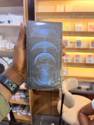 New Apple iPhone 12 Pro Max 128 GB Blue