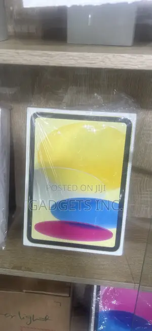 New Apple iPad (2025) 128 GB Yellow