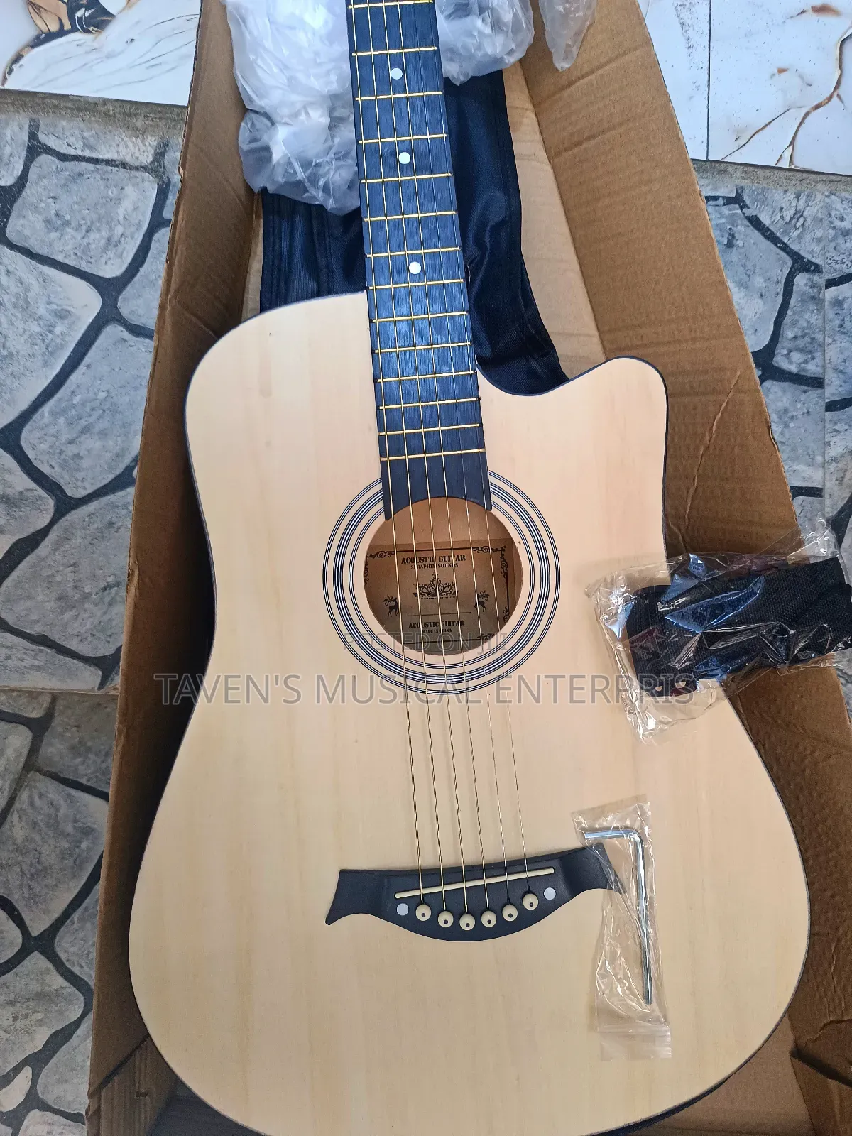 Shekina 3/4 Acoustic Guitar