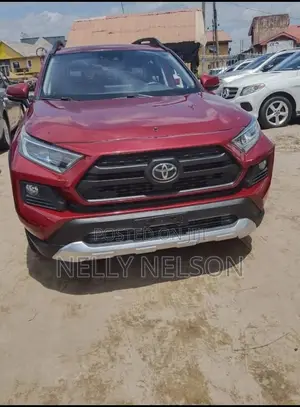 Toyota RAV4 Limited 2022 Red