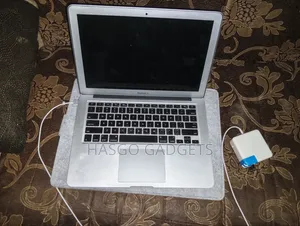 Laptop Apple MacBook 4GB Intel Core i5 SSD 128GB