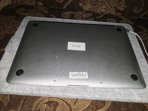 Laptop Apple MacBook 4GB Intel Core i5 SSD 128GB