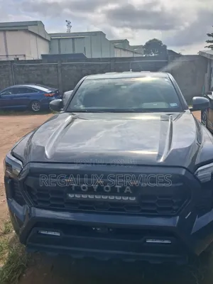 Toyota Tacoma 2025 Gray