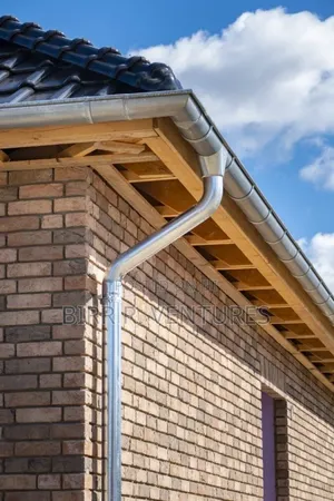 Roof Gutter Fitting Service