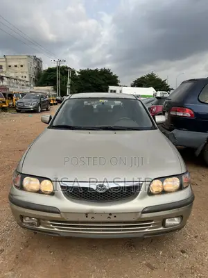 Mazda 3 2002 Gold