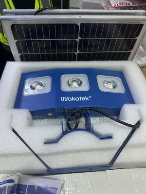 300w Wakatek Solar Street Light