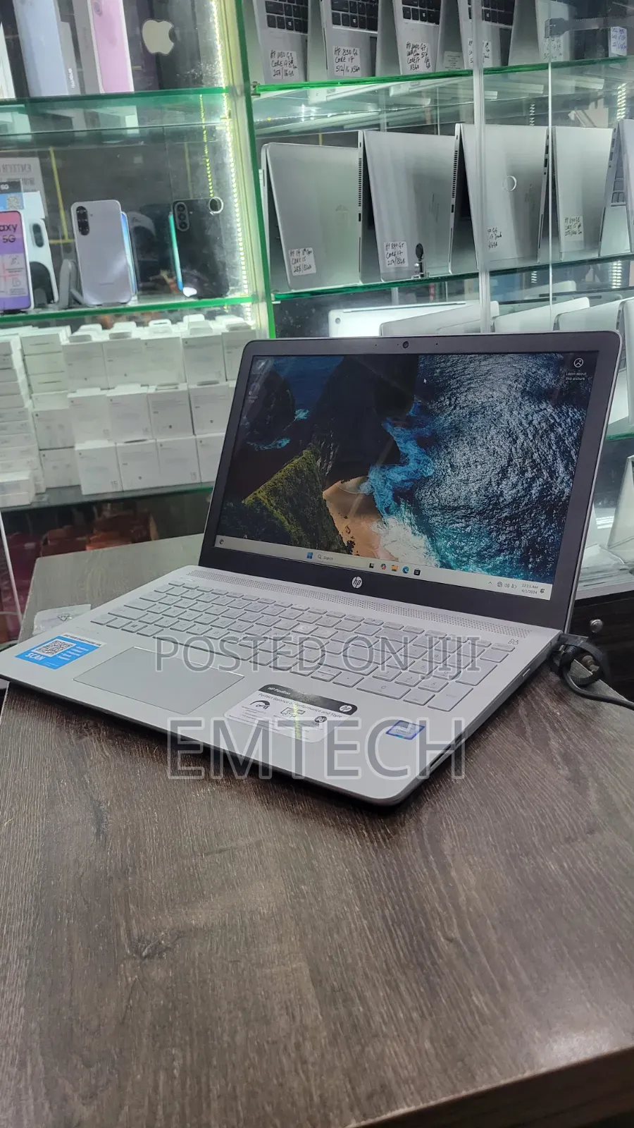 Laptop HP Pavilion 15 8GB Intel Core i5 HDD 1T