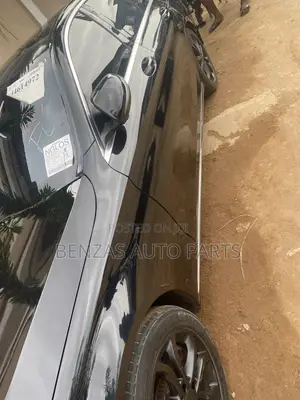 Mercedes-Benz C300 2017 Black