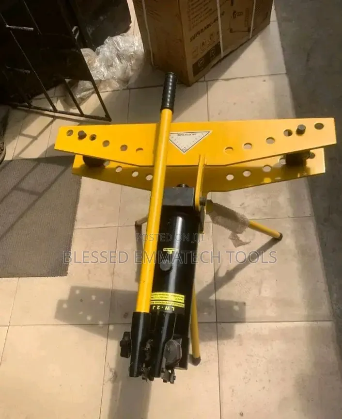 Gamtech Hydraulic Pipes Bending Machine