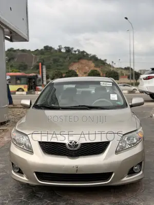 Toyota Corolla 2009 Gold