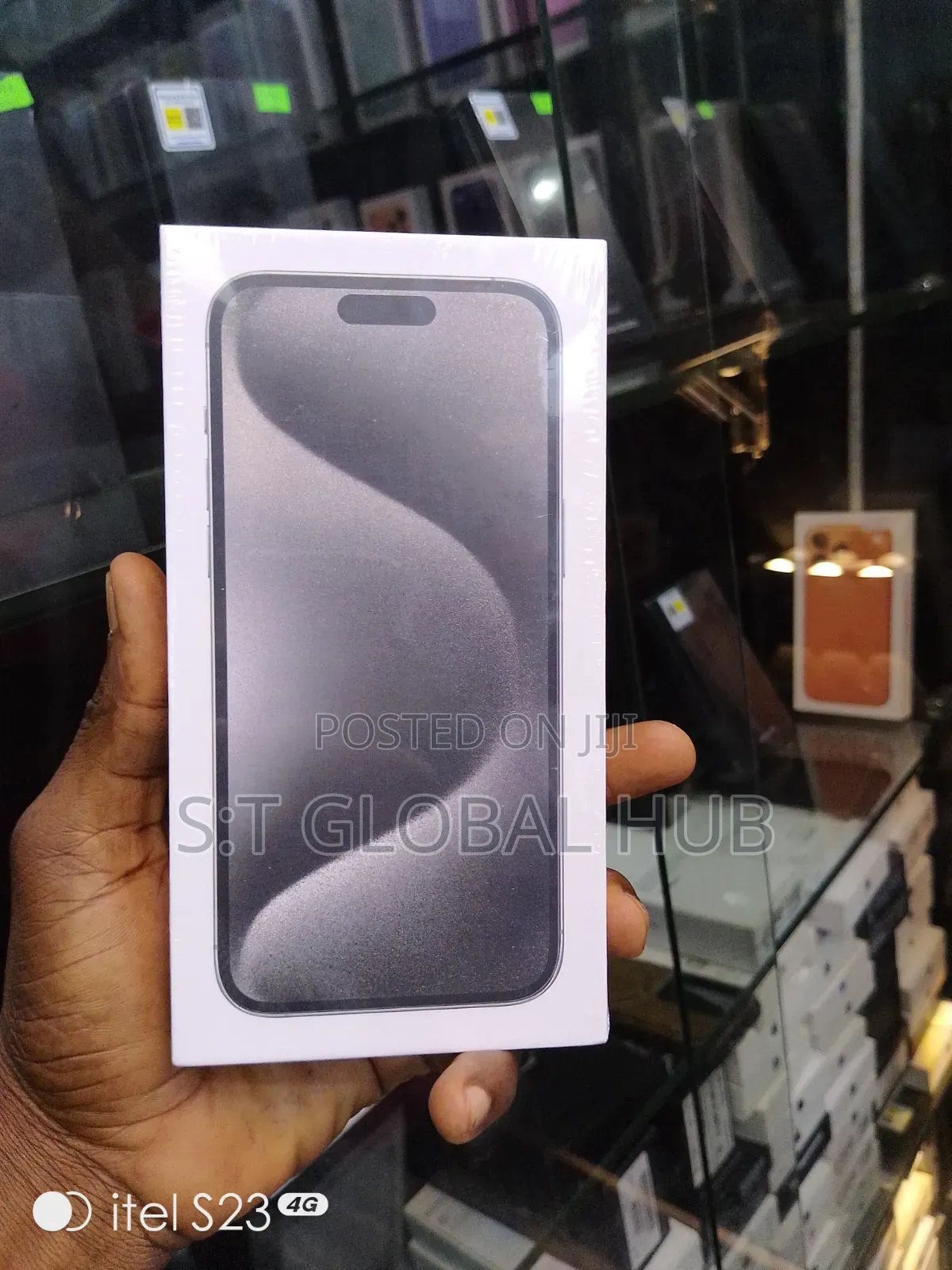 New Apple iPhone 15 Pro Max 256 GB
