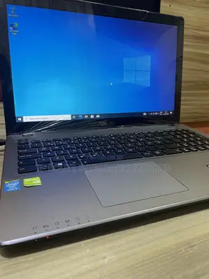Laptop Asus X550LA 8GB Intel Core i5 HDD 640GB