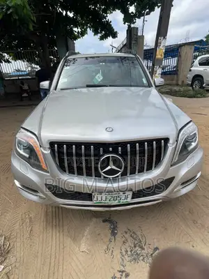 Mercedes-Benz GLK-Class 2011 Silver