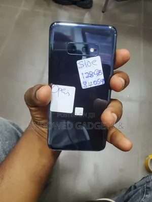 Samsung Galaxy S10e 128 GB Black