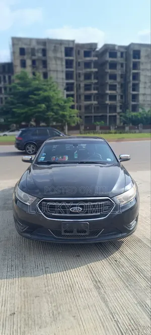 Ford Taurus 2014 Black