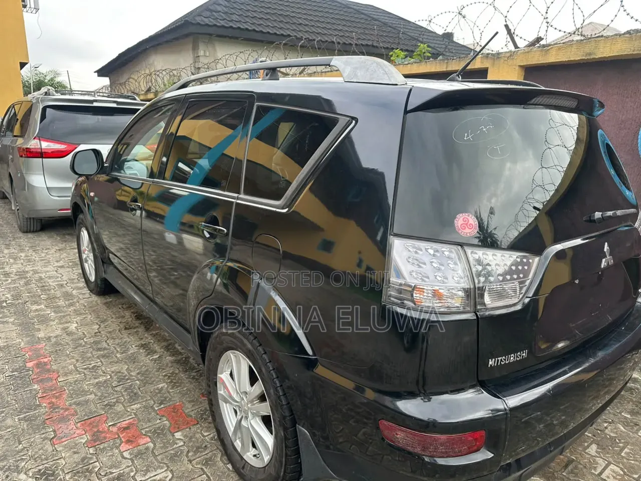 Mitsubishi Outlander 2011 Black